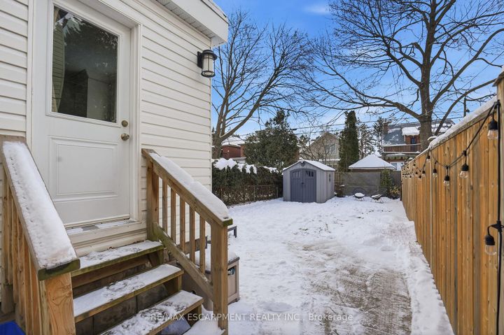 Photo 27 at 110 Kensington Avenue S, Crown Point, Hamilton