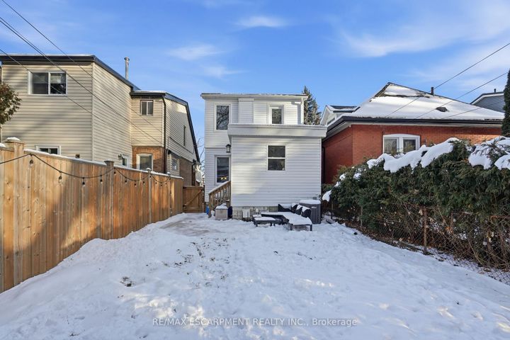 Photo 30 at 110 Kensington Avenue S, Crown Point, Hamilton