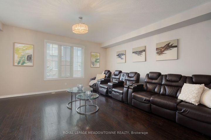 Photo 8 at 113 Cedar Lake Crescent, Bram West, Brampton