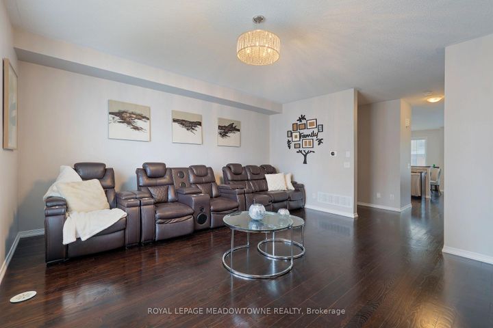 Photo 9 at 113 Cedar Lake Crescent, Bram West, Brampton