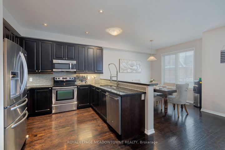 Photo 11 at 113 Cedar Lake Crescent, Bram West, Brampton