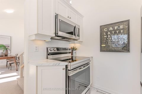 Photo 10 at 16 Burdock Lane, Don Mills, Toronto