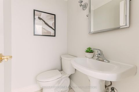 Photo 13 at 16 Burdock Lane, Don Mills, Toronto