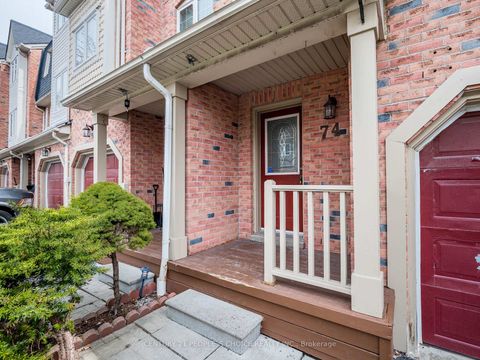 Photo 2 at 74 - 7190 Atwood Lane, Meadowvale Village, Mississauga