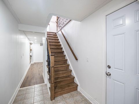 Photo 5 at 74 - 7190 Atwood Lane, Meadowvale Village, Mississauga