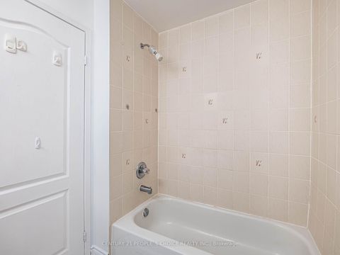Photo 37 at 74 - 7190 Atwood Lane, Meadowvale Village, Mississauga