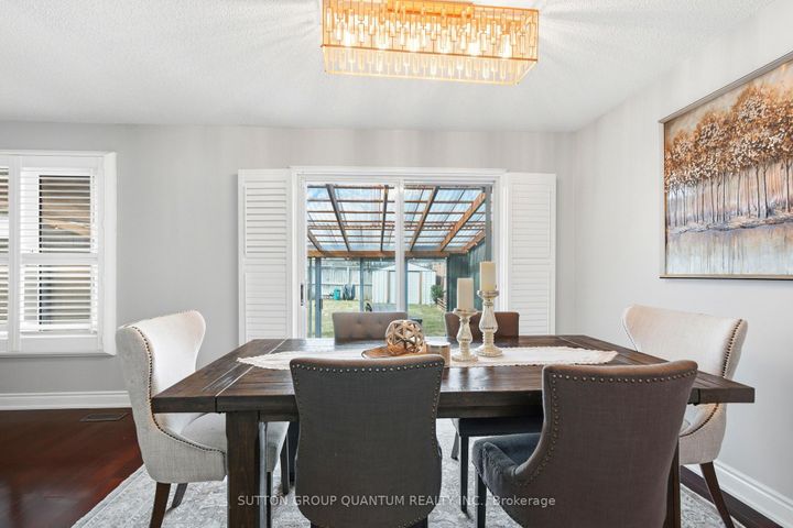 Photo 10 at 3403 Chartrand Crescent, Erin Mills, Mississauga