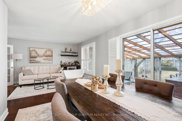 Photo 13 at 3403 Chartrand Crescent, Erin Mills, Mississauga