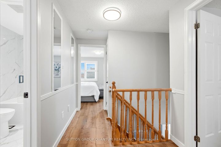 Photo 19 at 3403 Chartrand Crescent, Erin Mills, Mississauga