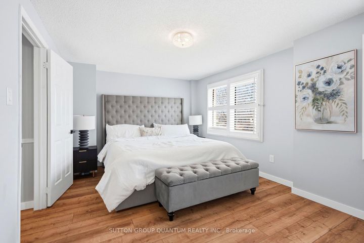 Photo 21 at 3403 Chartrand Crescent, Erin Mills, Mississauga