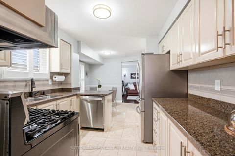 Photo 8 at 3403 Chartrand Crescent, Erin Mills, Mississauga