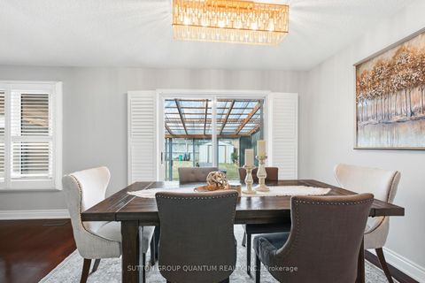 Photo 10 at 3403 Chartrand Crescent, Erin Mills, Mississauga