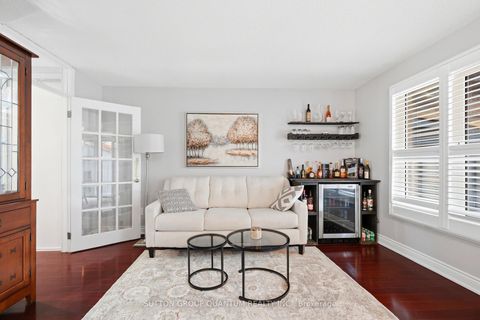 Photo 14 at 3403 Chartrand Crescent, Erin Mills, Mississauga