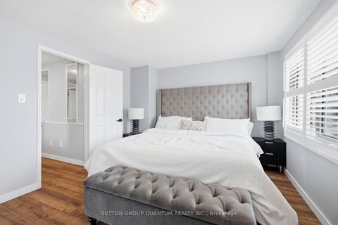 Photo 22 at 3403 Chartrand Crescent, Erin Mills, Mississauga