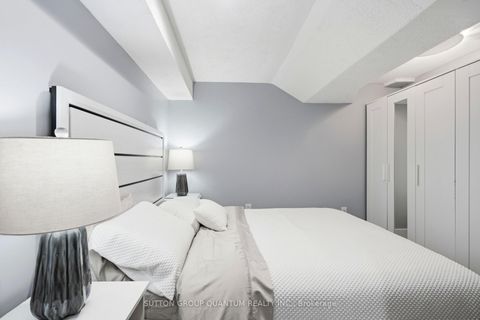 Photo 30 at 3403 Chartrand Crescent, Erin Mills, Mississauga