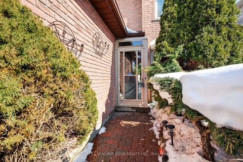 Photo 3 at 41 Ritchie Avenue, Central, Ajax