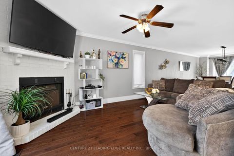 Photo 12 at 41 Ritchie Avenue, Central, Ajax