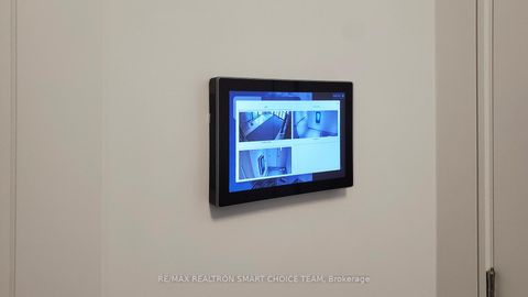 Photo 8 at 212 - 10 Inn on The Park Drive, Don Mills, Toronto