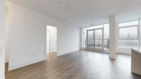 Photo 13 at 212 - 10 Inn on The Park Drive, Don Mills, Toronto