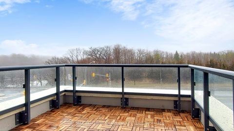 Photo 15 at 212 - 10 Inn on The Park Drive, Don Mills, Toronto