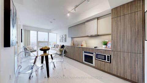 Photo 4 at 2018 - 19 Western Battery Road, Niagara, Toronto