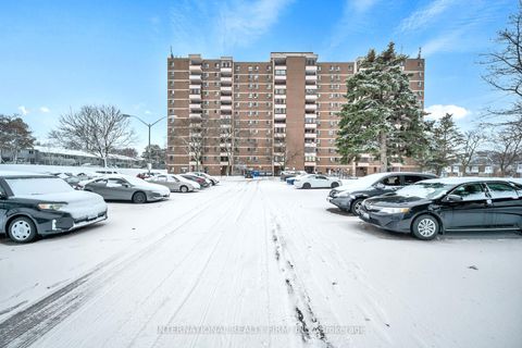 Photo 2 at 801 - 1615 Bloor Street, Applewood, Mississauga