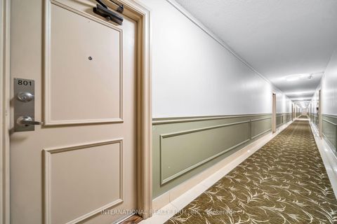 Photo 9 at 801 - 1615 Bloor Street, Applewood, Mississauga