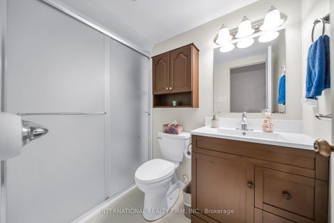 Photo 24 at 801 - 1615 Bloor Street, Applewood, Mississauga