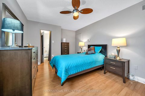 Photo 26 at 801 - 1615 Bloor Street, Applewood, Mississauga