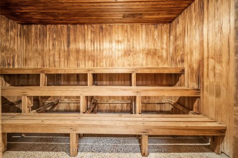 Photo 34 at 801 - 1615 Bloor Street, Applewood, Mississauga