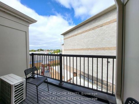 Photo 17 at 7 - 490 Beresford Path, Central, Oshawa