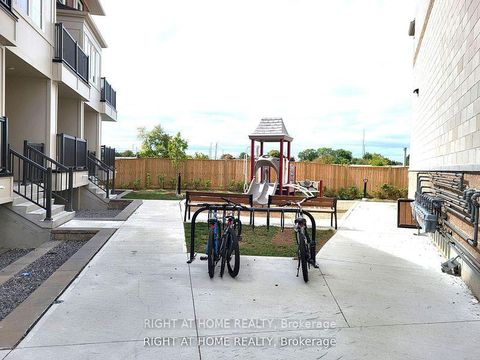 Photo 20 at 7 - 490 Beresford Path, Central, Oshawa