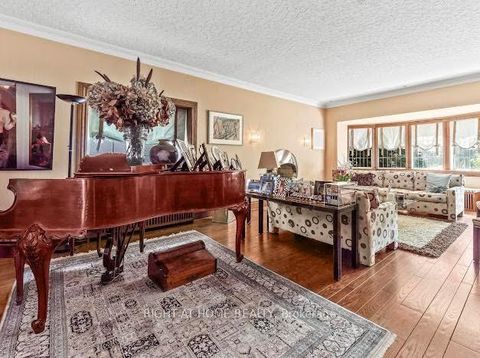 Photo 15 at 287 RUSSELL HILL Road, Casa Loma, Toronto