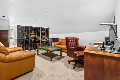 Photo 30 at 287 RUSSELL HILL Road, Casa Loma, Toronto