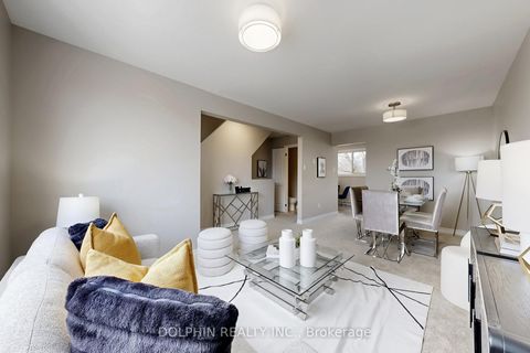 Photo 14 at 14 - 33 Celeste Drive, West Hill, Toronto