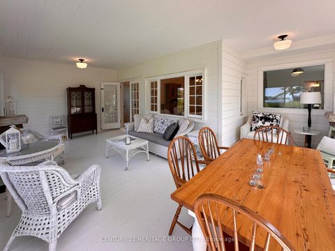 Photo 5 at 911 Lake Drive N, Historic Lakeshore Communities, Georgina