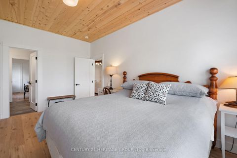 Photo 19 at 911 Lake Drive N, Historic Lakeshore Communities, Georgina