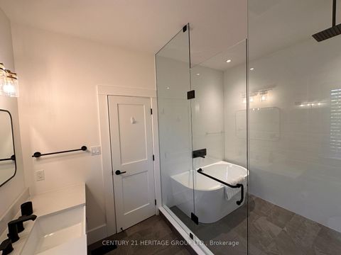 Photo 22 at 911 Lake Drive N, Historic Lakeshore Communities, Georgina