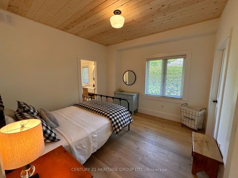 Photo 26 at 911 Lake Drive N, Historic Lakeshore Communities, Georgina