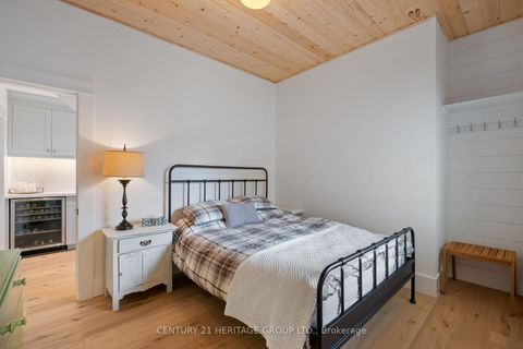 Photo 28 at 911 Lake Drive N, Historic Lakeshore Communities, Georgina