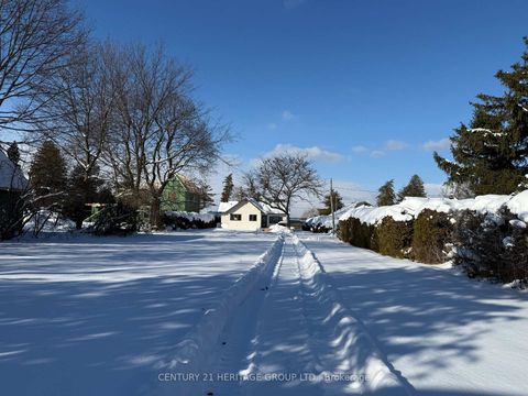 Photo 36 at 911 Lake Drive N, Historic Lakeshore Communities, Georgina