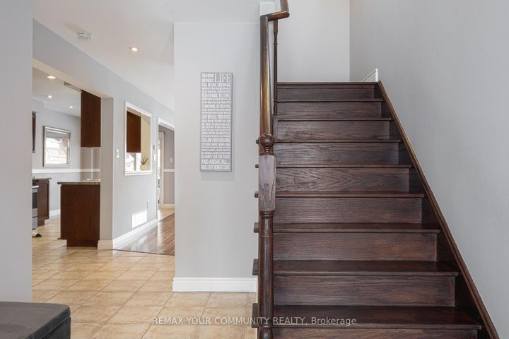 Photo 5 at 14 Armstrong Crescent, Bradford, Bradford West Gwillimbury