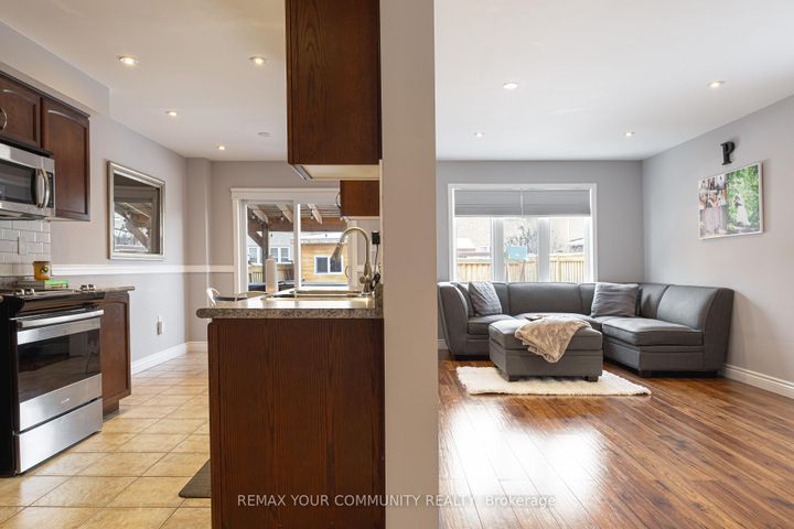 Photo 6 at 14 Armstrong Crescent, Bradford, Bradford West Gwillimbury