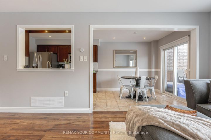 Photo 10 at 14 Armstrong Crescent, Bradford, Bradford West Gwillimbury