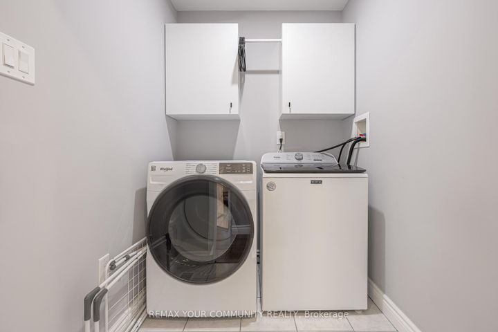 Photo 22 at 14 Armstrong Crescent, Bradford, Bradford West Gwillimbury