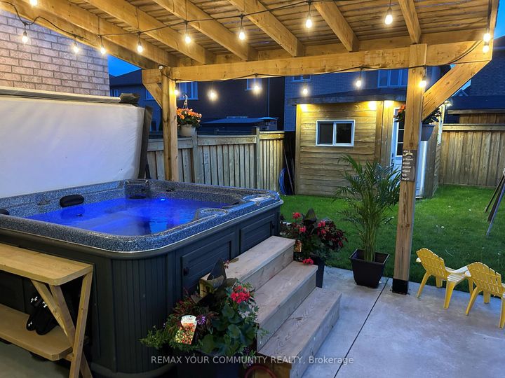 Photo 29 at 14 Armstrong Crescent, Bradford, Bradford West Gwillimbury