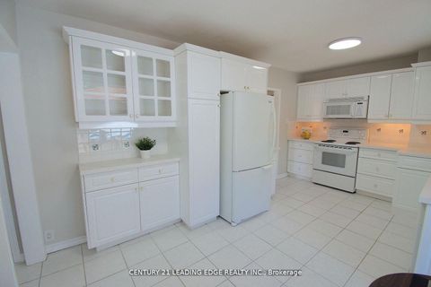 Photo 19 at 84 Allanford Road, Sullivan, Toronto