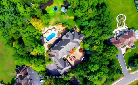 Photo 5 at 65 Offord Crescent, Bayview Southeast, Aurora