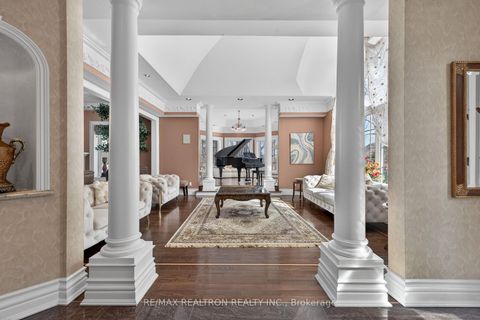 Photo 8 at 65 Offord Crescent, Bayview Southeast, Aurora