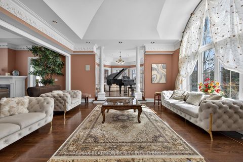 Photo 9 at 65 Offord Crescent, Bayview Southeast, Aurora